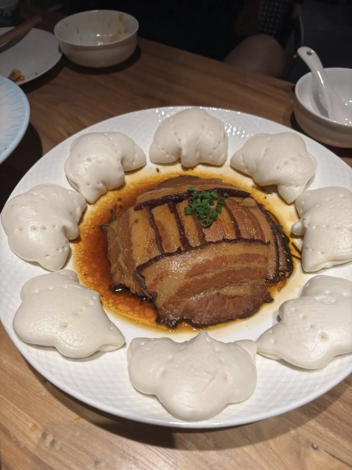 回鍋肉包