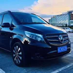 賓士九座新威霆商務車