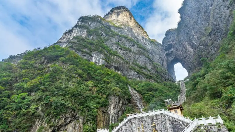 天門山天門洞