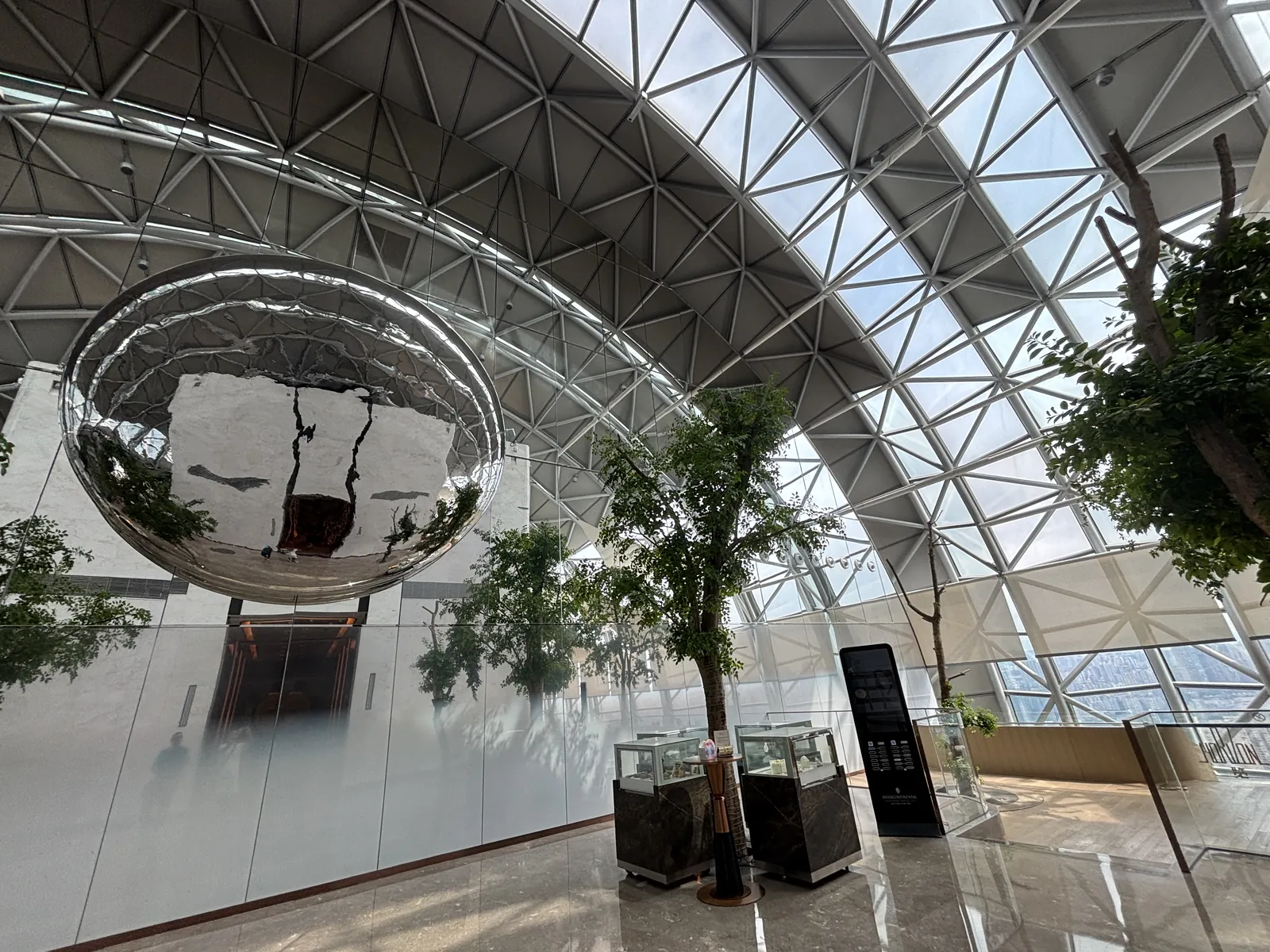 重慶來福士洲際酒店高空大廳玻璃穹頂