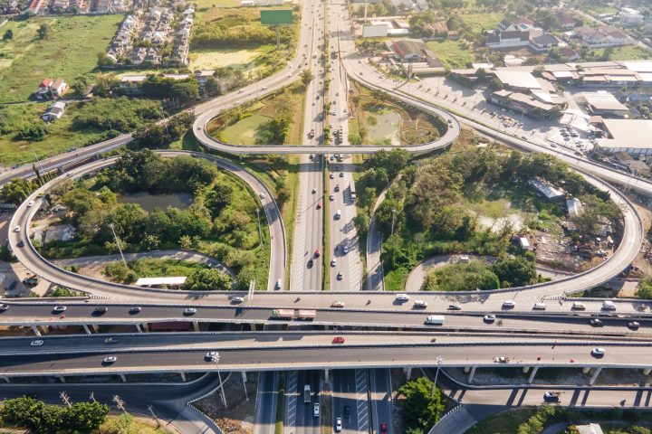 大陸自駕 vs 台灣自駕 差異大解析｜交通規則、車道、導航工具完整攻略