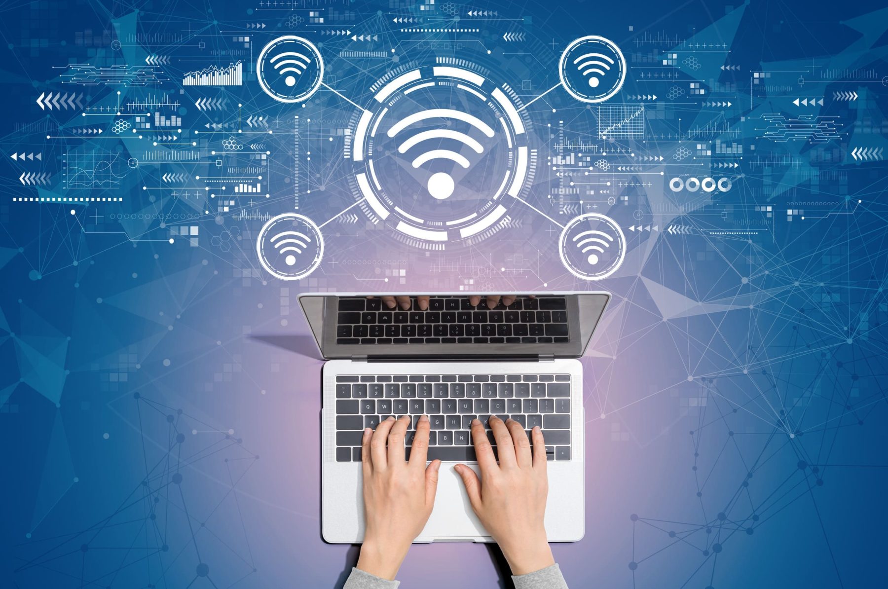 中國旅遊上網漫遊 eSIM 與飯店 Wi-Fi 選擇示意圖
