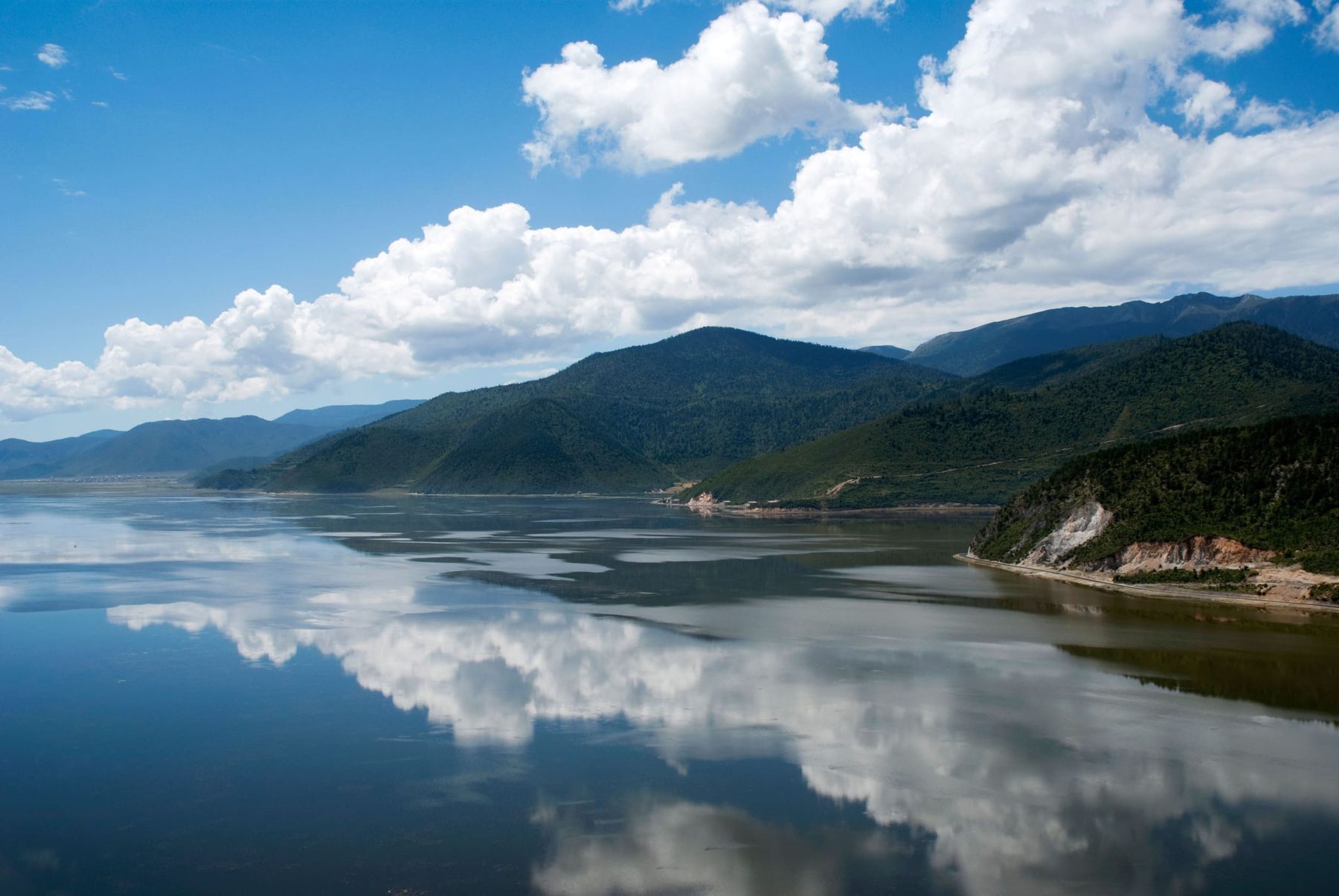 屬都湖