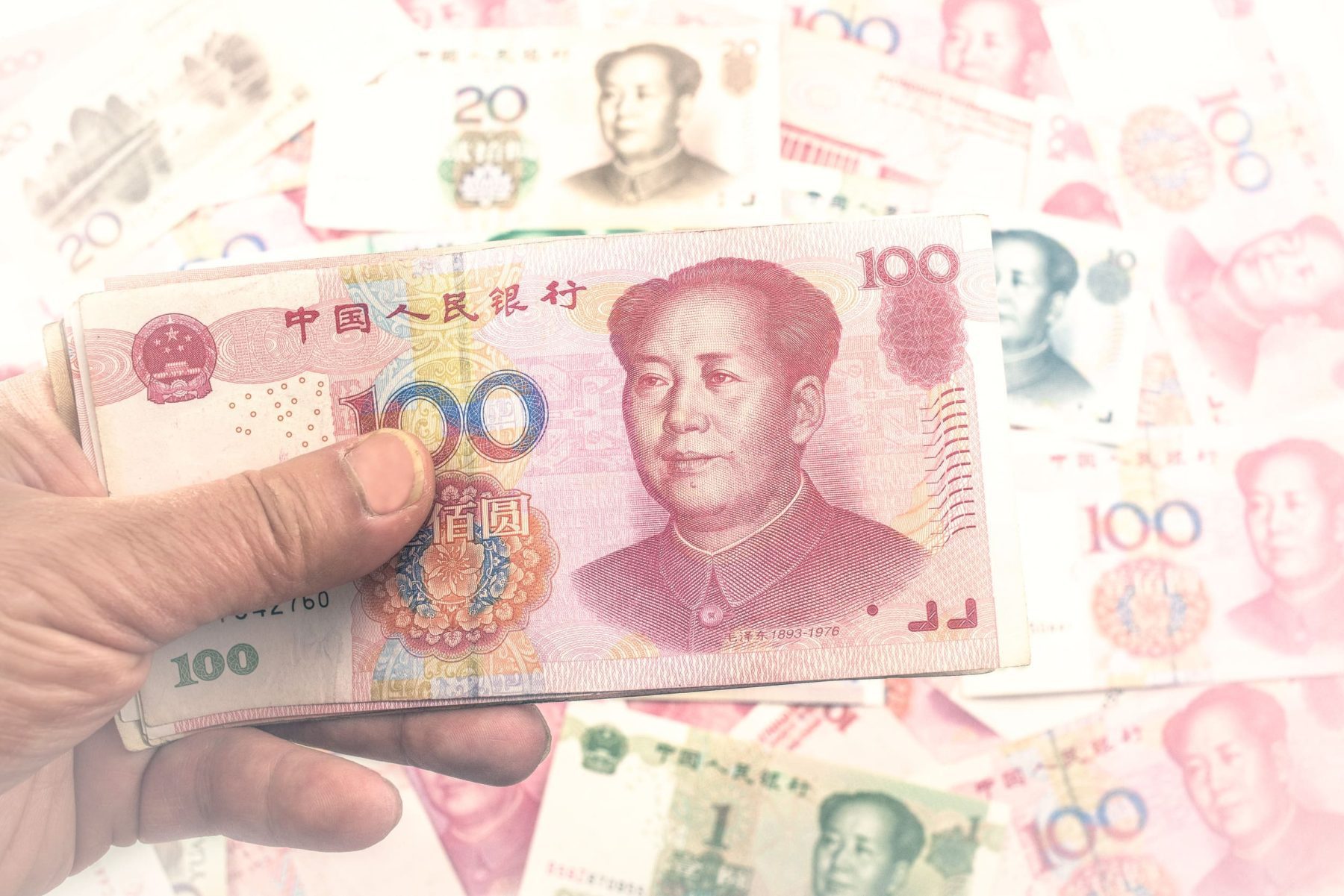 中國旅遊建議準備少量人民幣現金備用