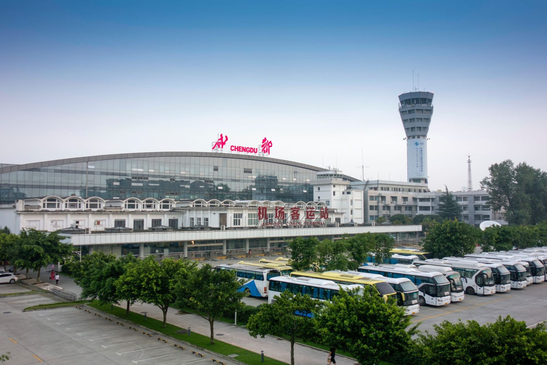 成都雙流國際機場交通攻略｜地鐵、機場巴士、計程車、直達市區交通方式比較
