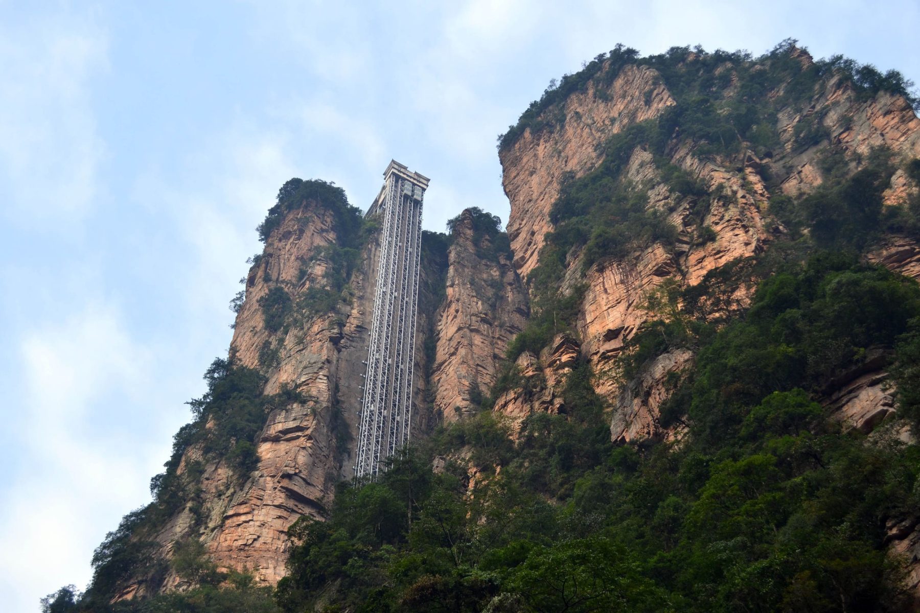 百龍電梯