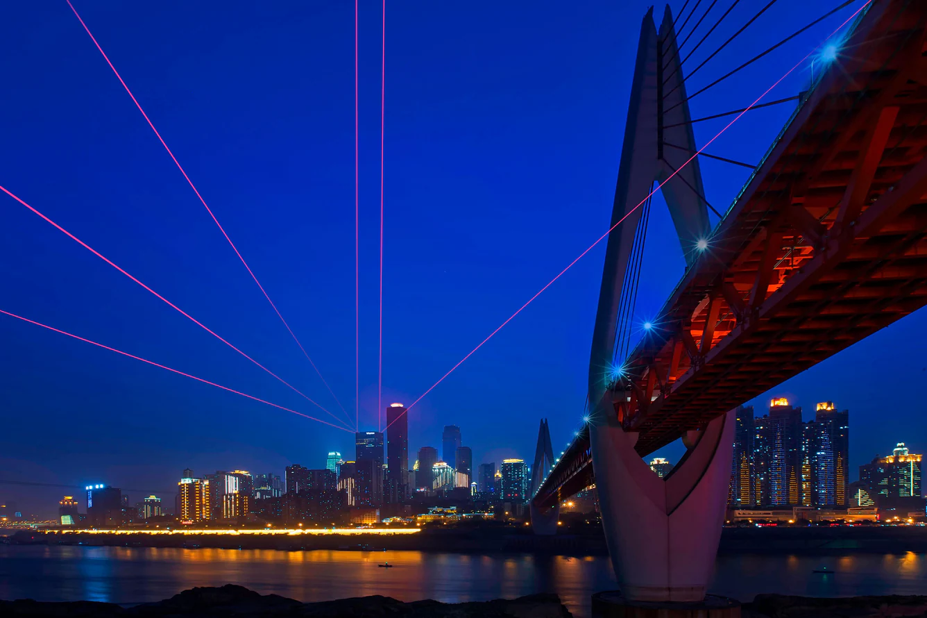 重慶渝中區解放碑商圈與嘉陵江夜景