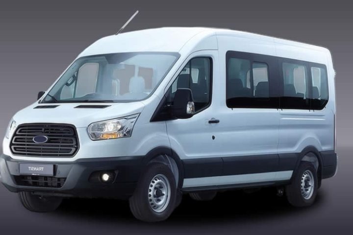 全順·新時代商旅車具備13座位,考慮行李及舒適度,建議8人包車