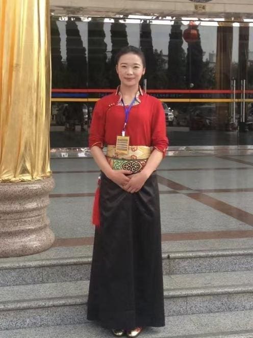香格里拉私人導遊-王菊芳