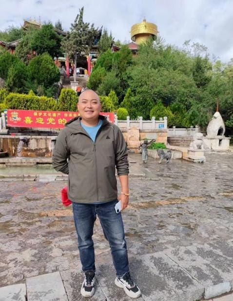香格里拉私人導遊-和青松