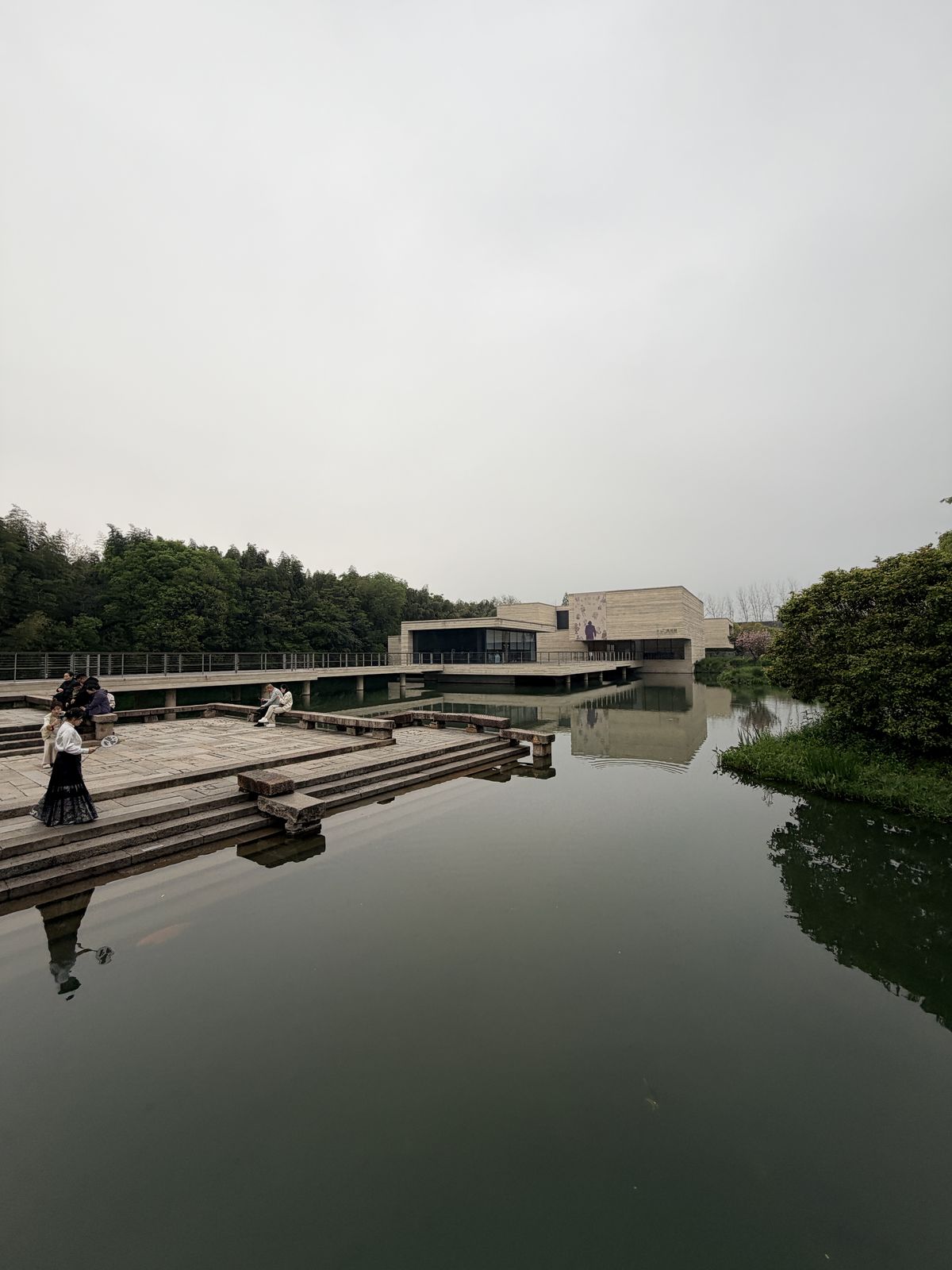 烏鎮西柵木心美術館水岸現代建築外觀