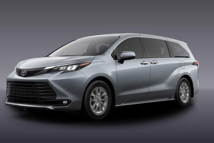 Toyota Sienna 豐田塞納商務車包車
