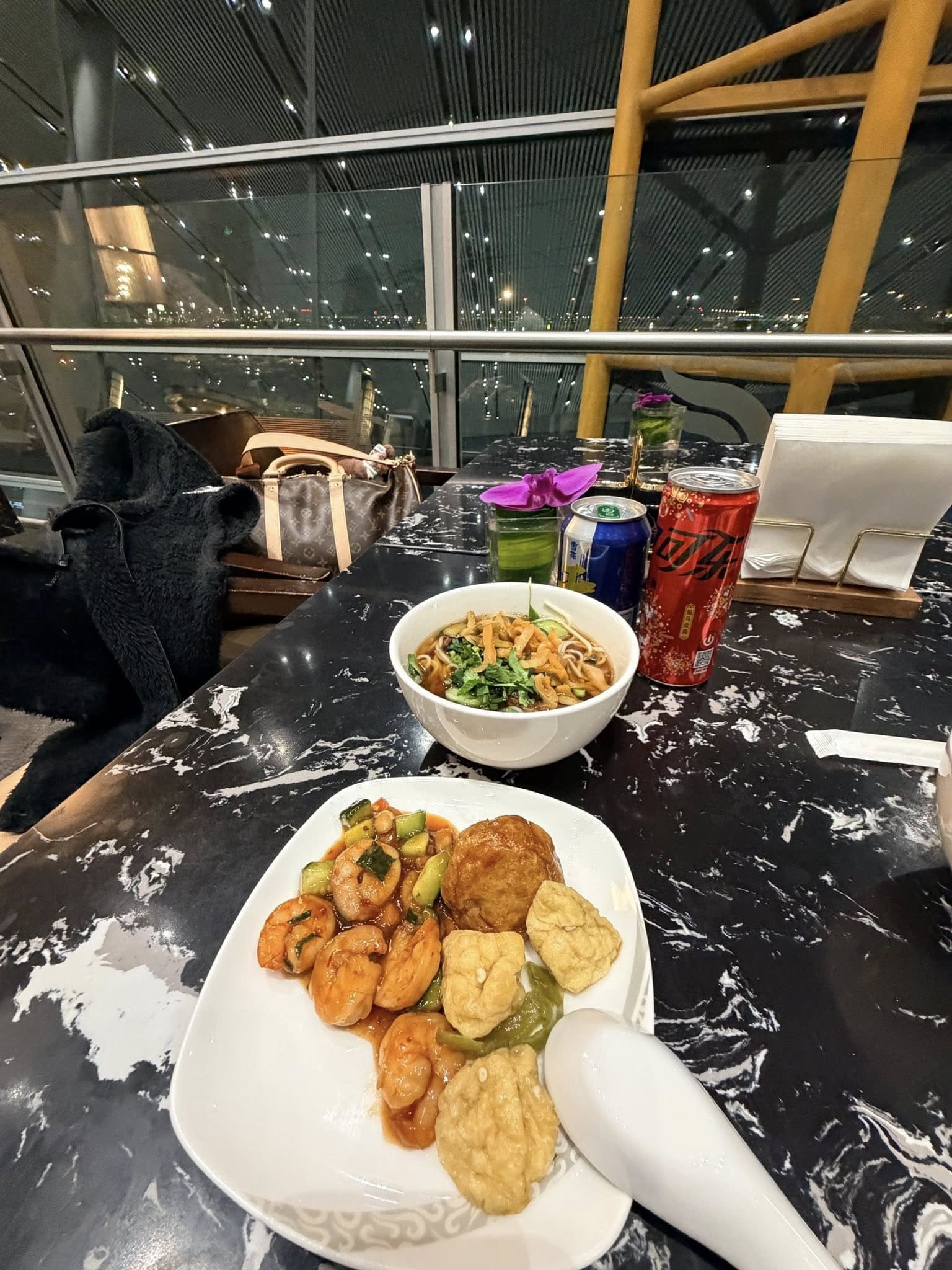 國航貴賓室飲料與酒水吧