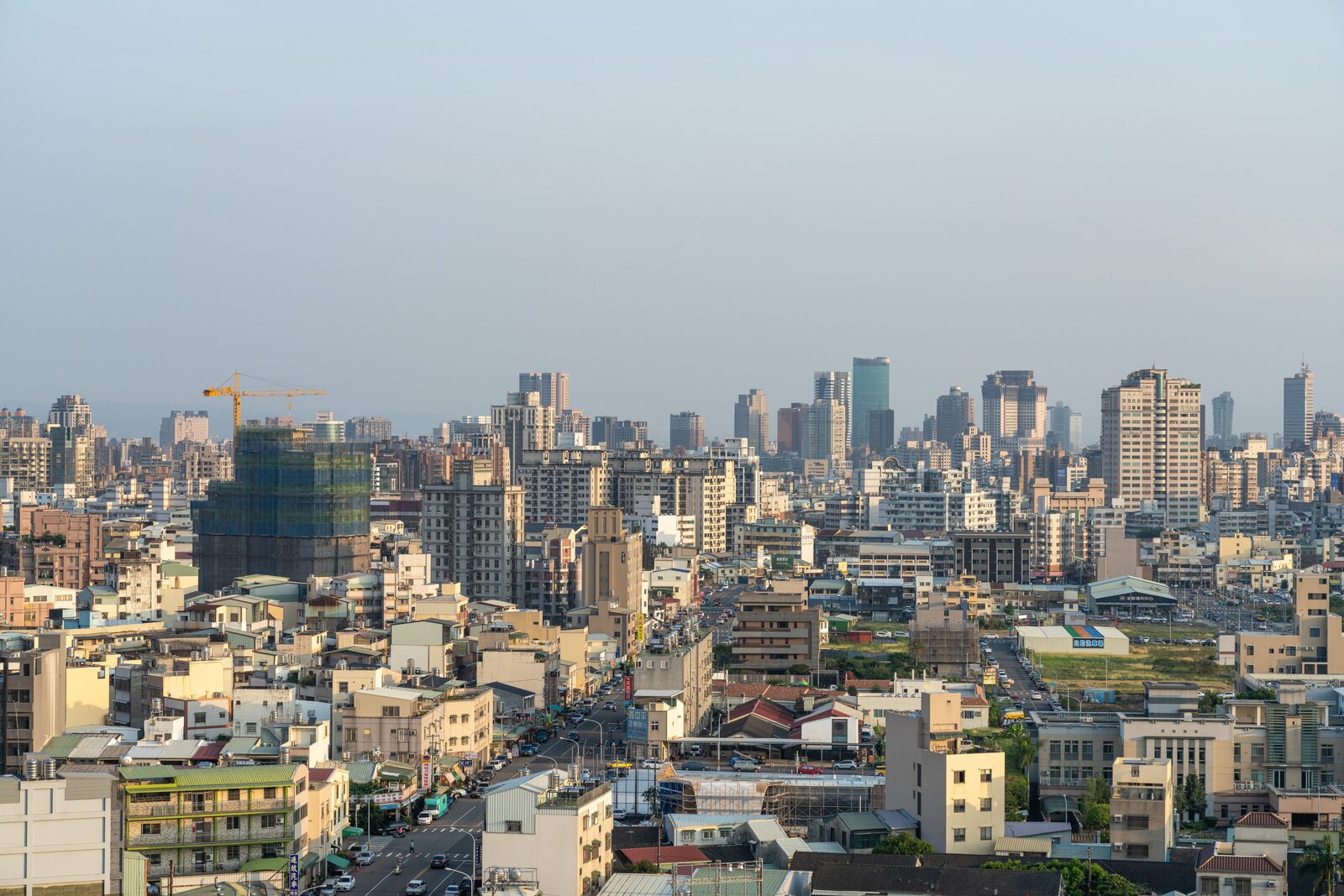 台灣城市天際線與市區道路景觀
