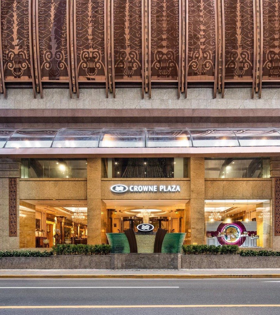 上海南新雅皇冠假日酒店