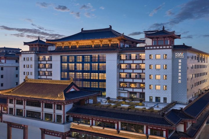 西安鐘樓福朋喜來登酒店