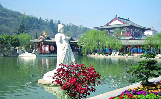 西安博物院園區小雁塔與唐代園林景觀