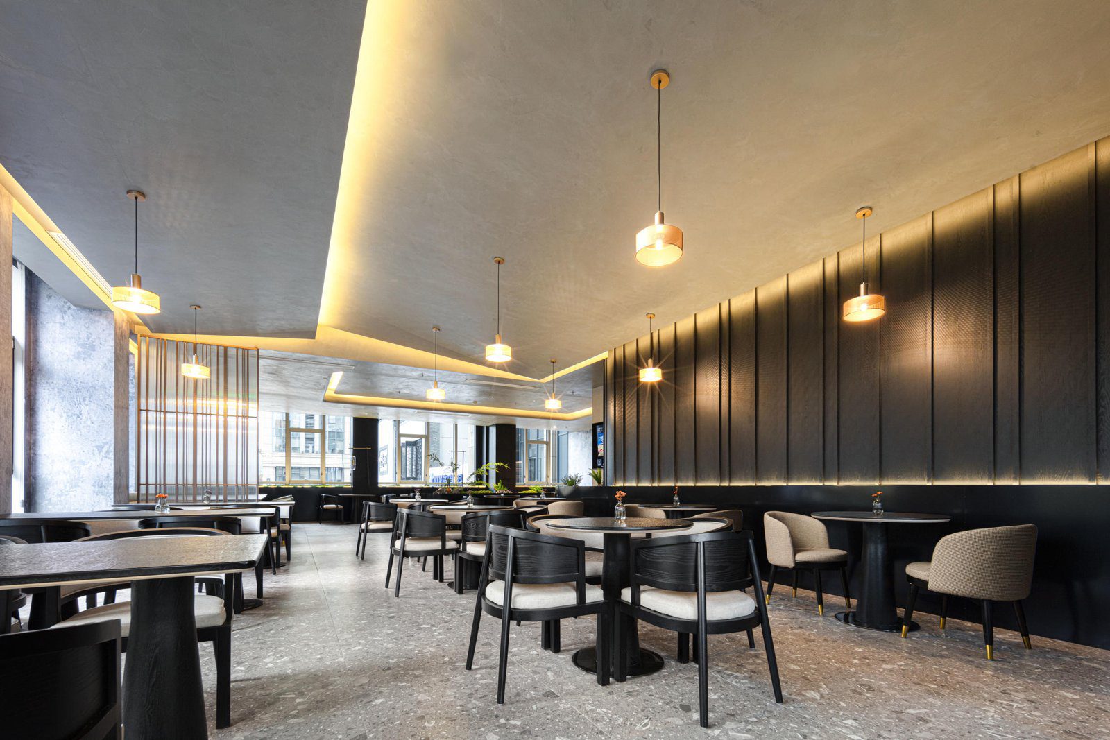 杭州西溪古墩路亞朵S酒店相招餐廳用餐座位