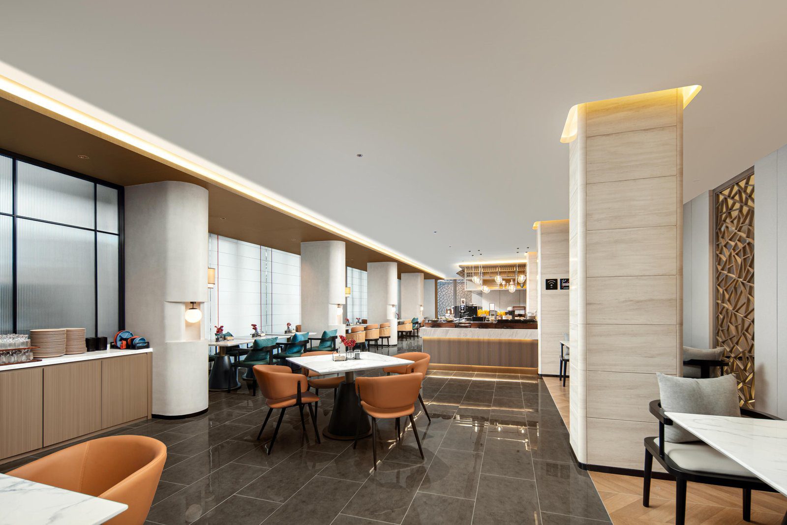烏魯木齊新市區衛星路亞朵S酒店用餐區的橘色座椅與自助餐檯