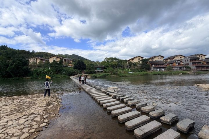 南靖雲水謠攻略|和貴樓、懷遠樓、溪畔古道與門票交通實拍整理