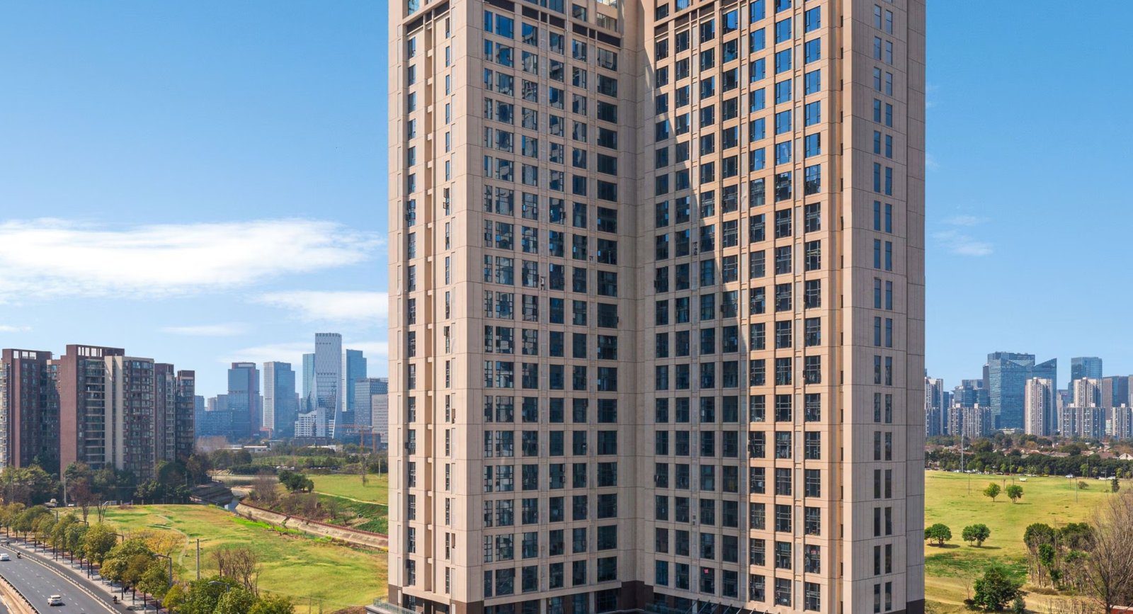成都高新萬豪萬楓酒店本館建築外觀