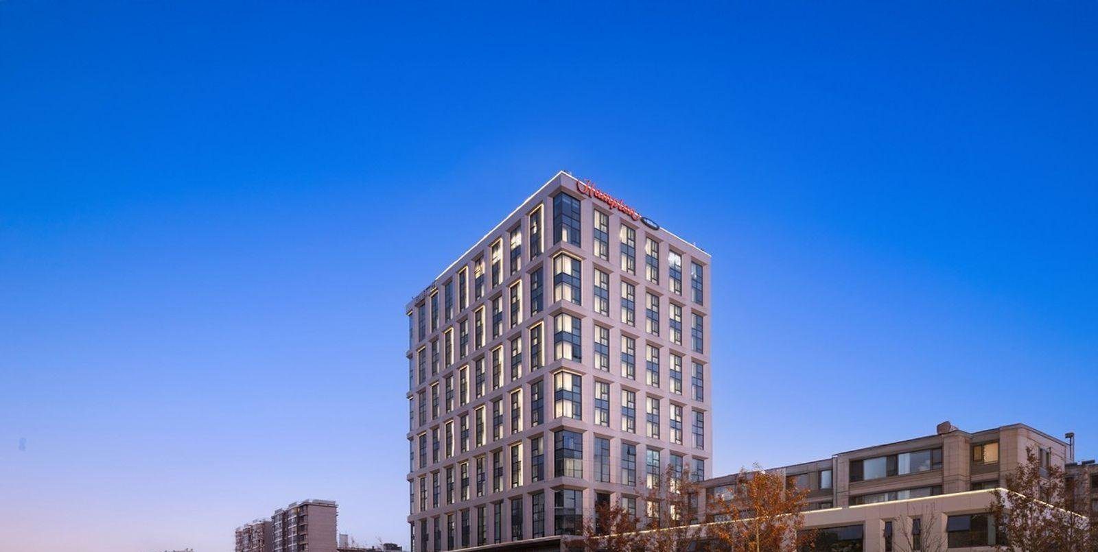 南京夫子廟希爾頓歡朋酒店日間建築外觀