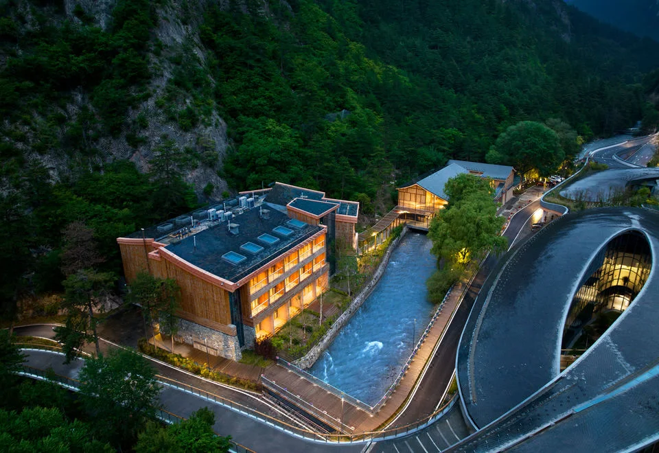 九寨溝天源豪生度假酒店｜漳扎鎮千古情商圈近千間客房大型藏羌風情度假村
